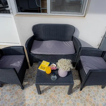 Dudo Apartment *